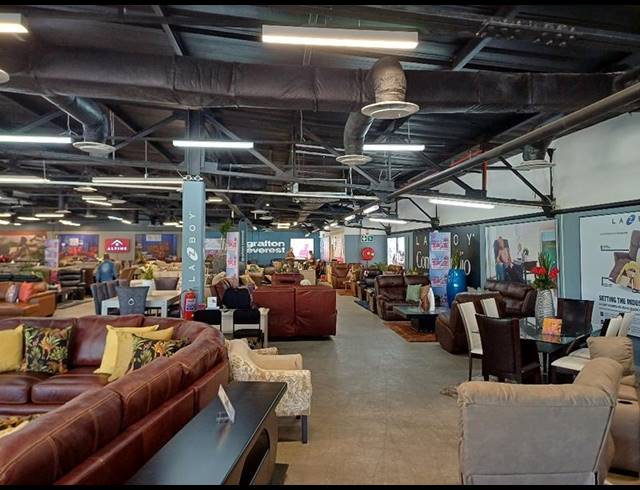 BUSINESS PROPERTY TO RENT IN ROOIHUISKRAAL